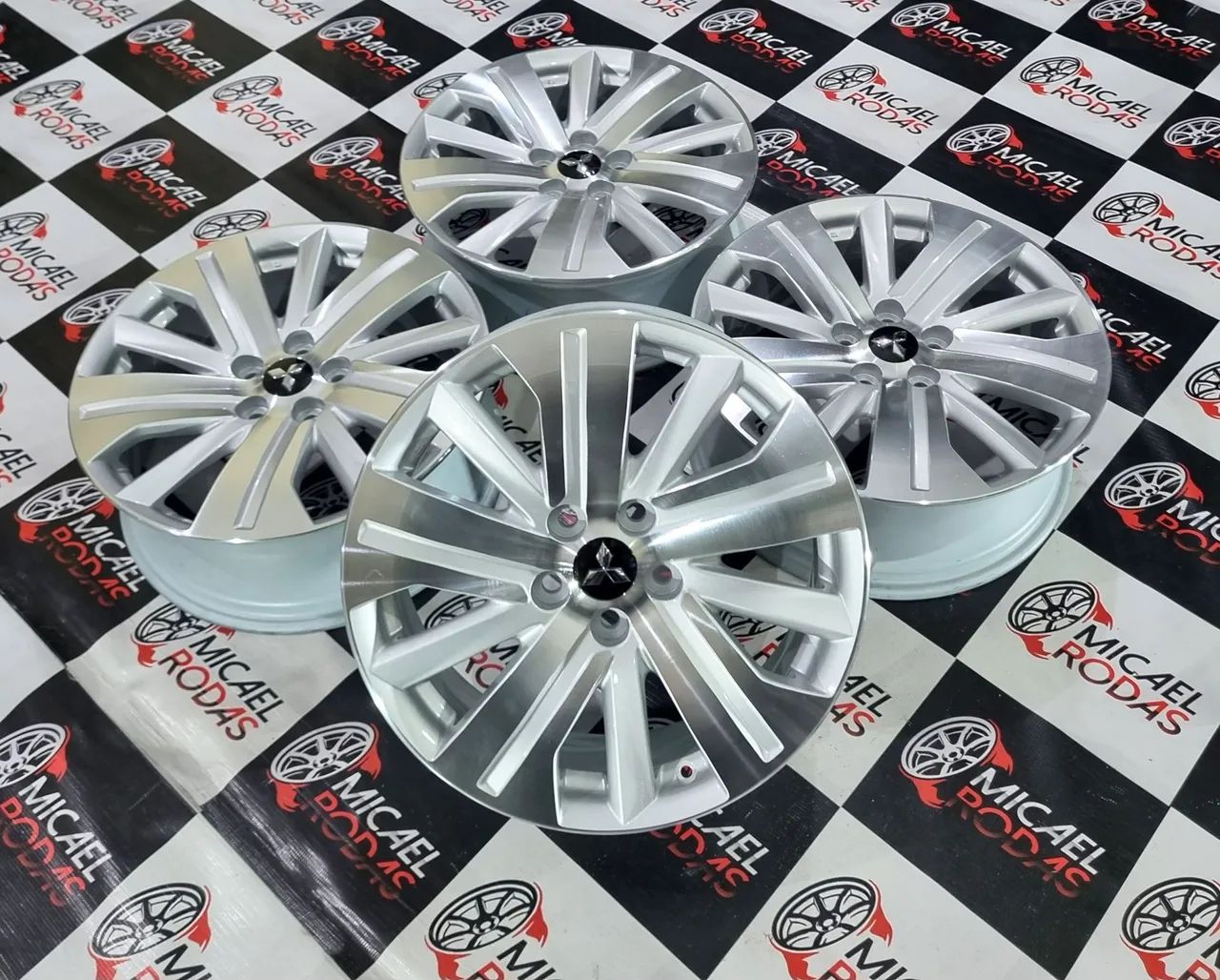 Jogo de Rodas aro 18 Mitsubishi Outlander 5x114 Originais Zeradas  - Foto 3