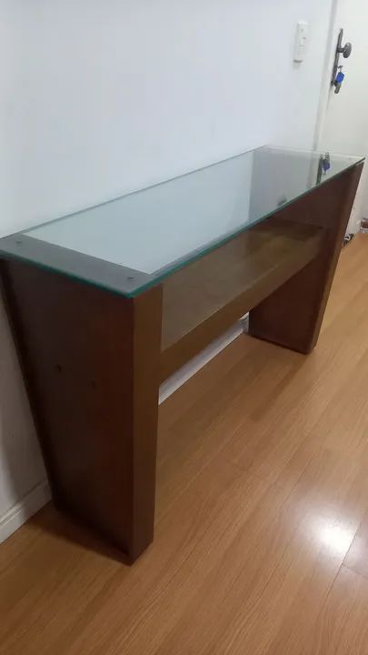 Aparador em Madeira com tampo em vidro - Foto 4