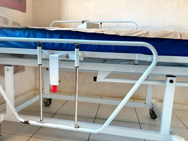 CAMA HOSPITALAR ARTICULADA COM COLCHÃO ANTI ESCARAS - Foto 5