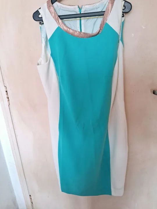 Lindo e elegante vestido social , manequim 46.