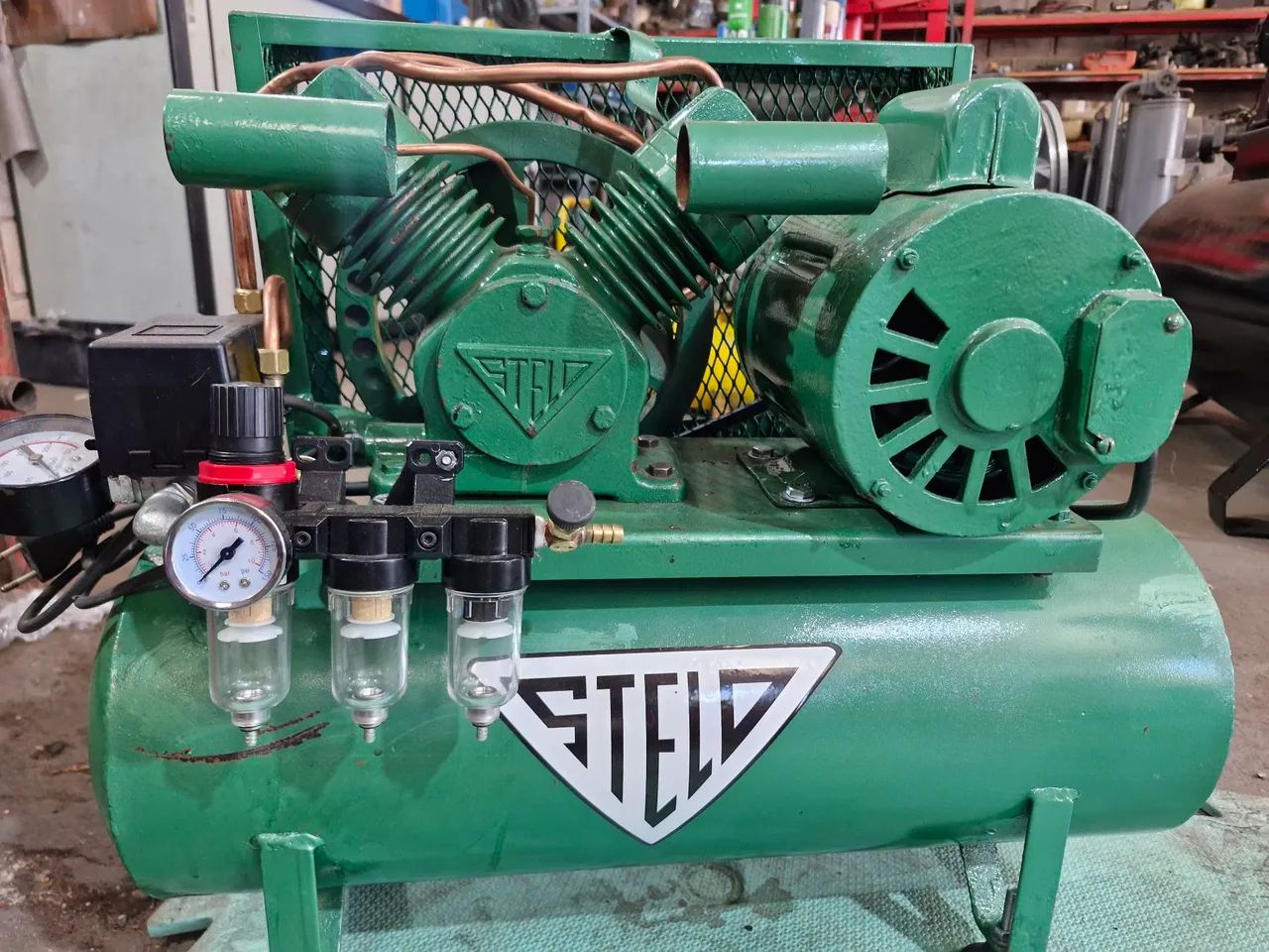 Compressor de Ar Stelo uso odontológico ou médico 