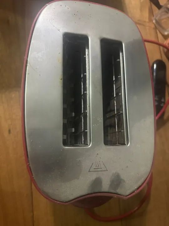 Torradeira Britânia Tosta Pane Vermelha 800W - Foto 3