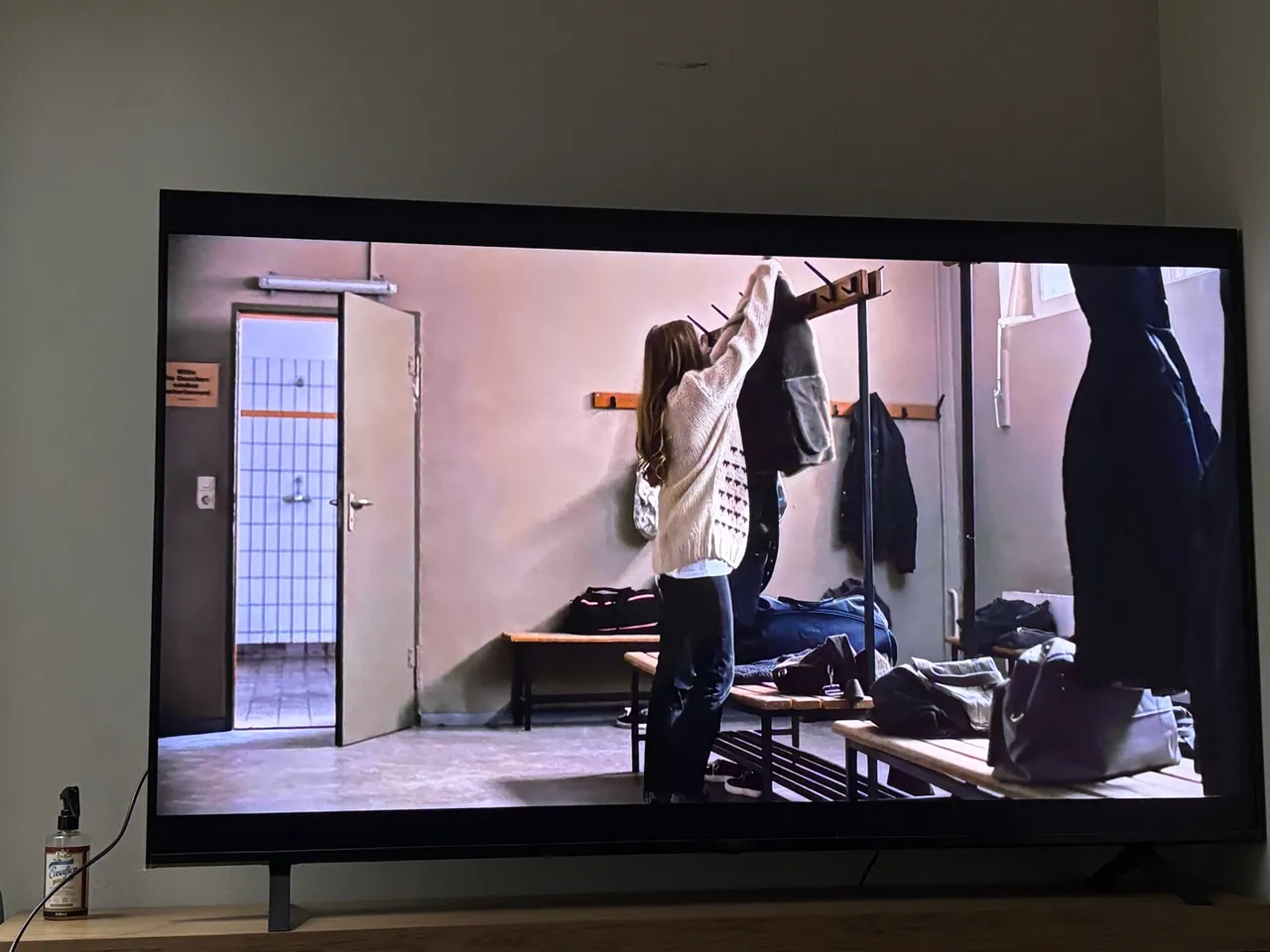 TV LED 4K com tela grande