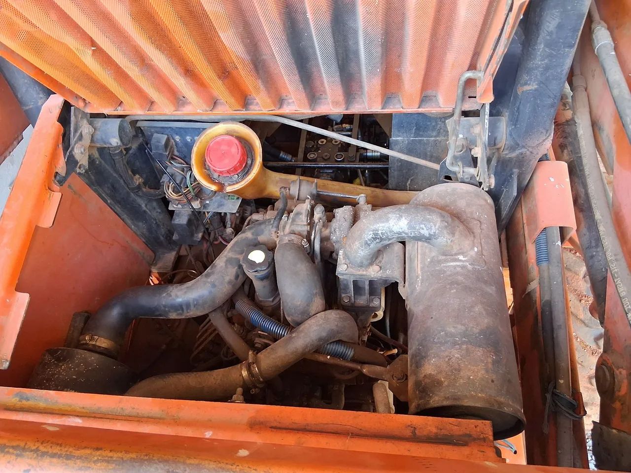  Mini carregadeira Bobcat 55 B-  Máquina de Construção - Foto 6