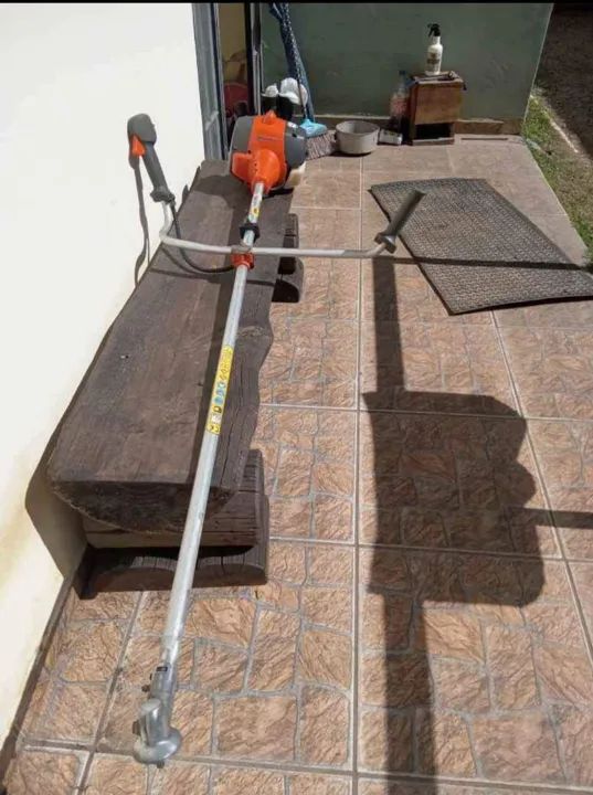 Roçadeira husqvarna 128r