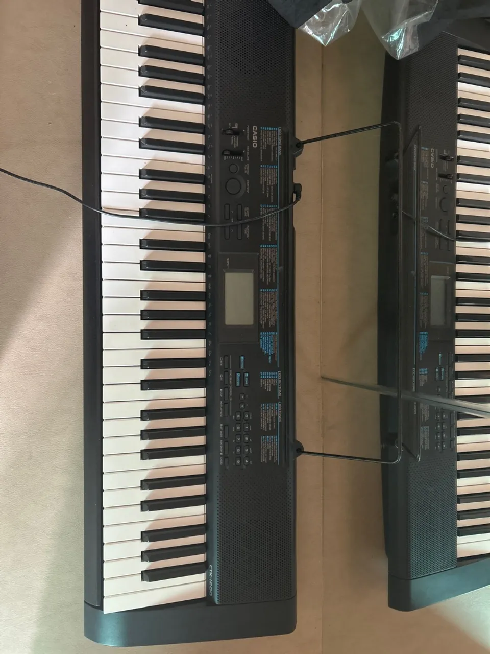 Teclado Casio CTK-1200