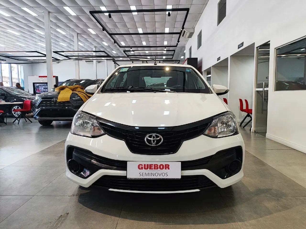 Toyota Etios 1.5 X PLUS 16V FLEX 4P AUTOMATICO