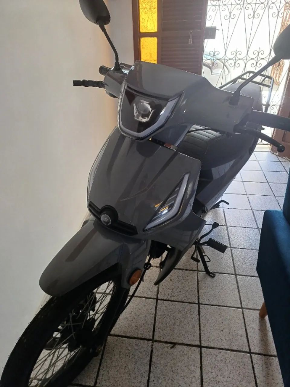 Moto nova 400km, único dono - Foto 2
