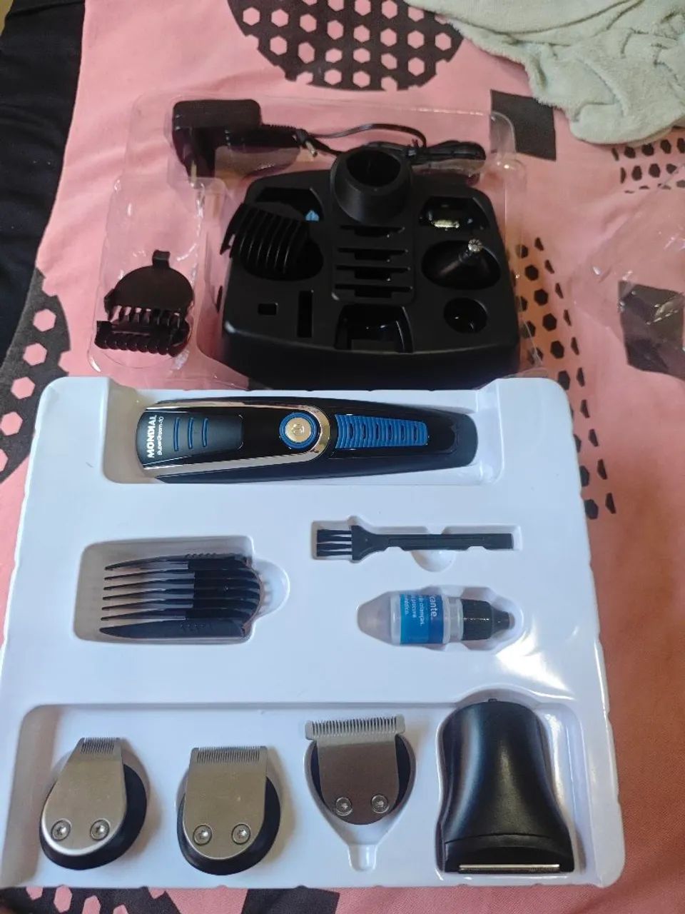 Máquina de cortar cabelo, nova e com todos os acessórios, usada 1x - Foto 3