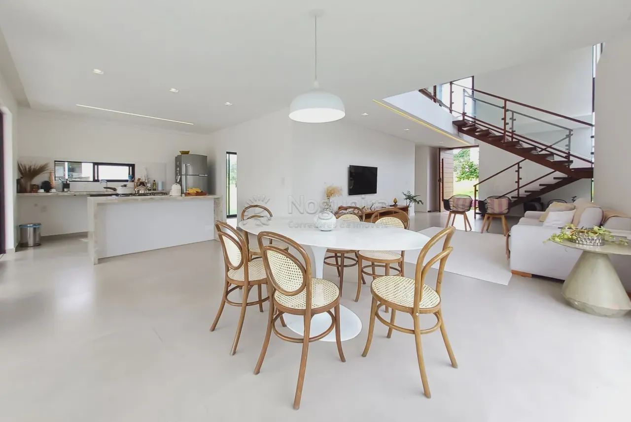 Imóvel para venda possui 248 metros quadrados com 3 quartos. - Foto 4