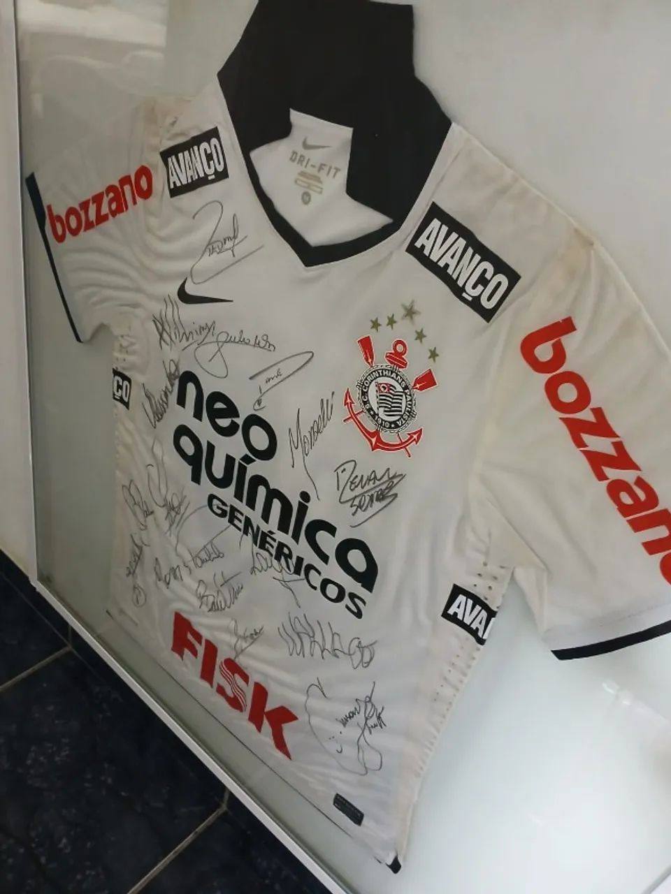 Camisa AUTOGRAFADA do MUNDIAL de 2012 - Foto 3
