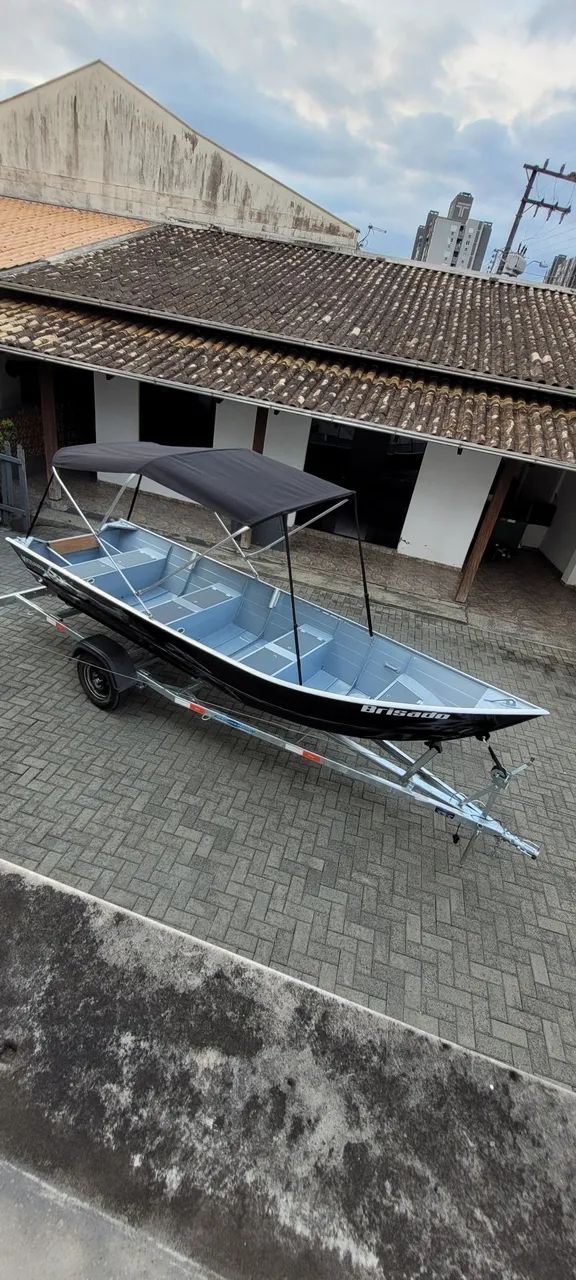 Barco 5 metros com motor 15hp super com carretinha - Foto 4