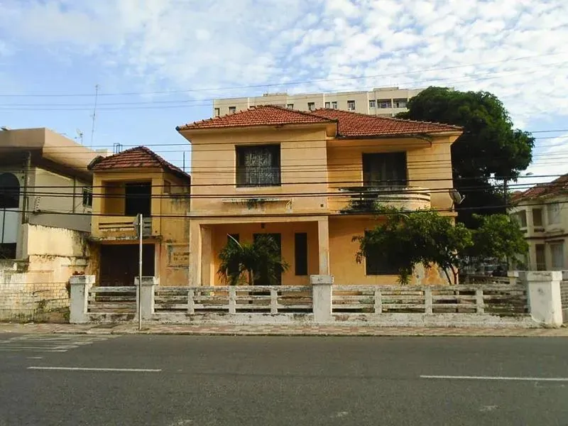 Locação de Casas / Comercial na cidade de Fortaleza
