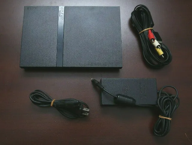 Playstation 2 com 2 controles