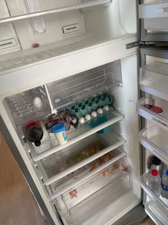 Geladeira Duplex Electrolux 1 ano de uso  - Foto 5