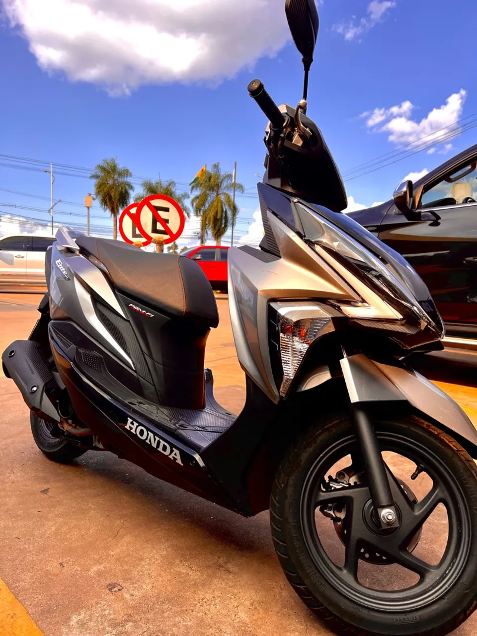 125 Honda apenas 8mil km rodados
