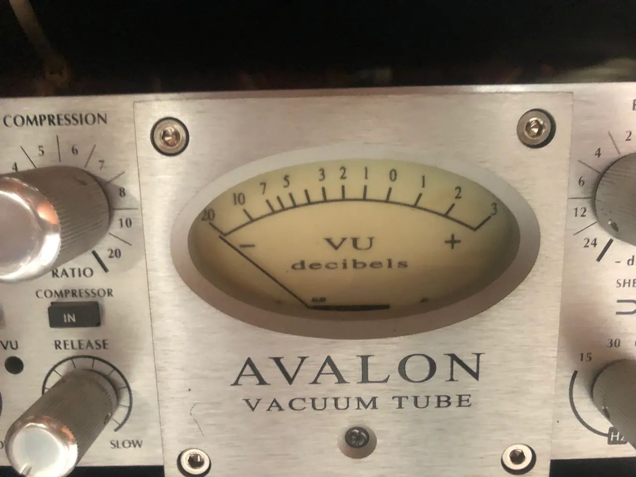 Avalon SP737 SP Pré Amplificador Tube 2