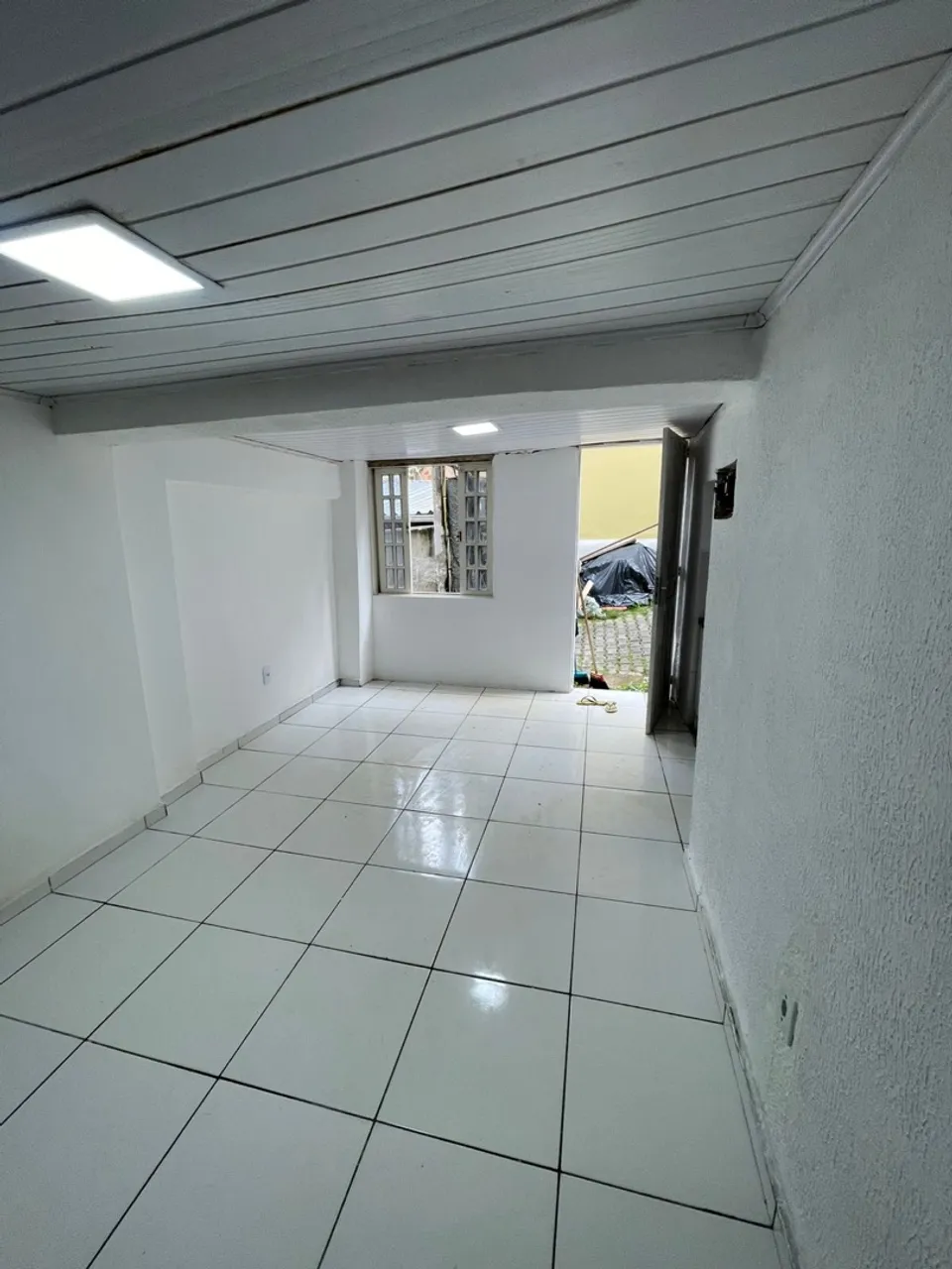 Aluga-se kitnet Castelo São Manoel