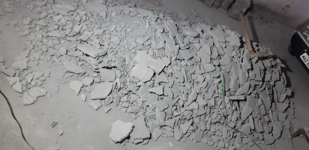 Doação entulho de construção (fácil acesso) dou R$50 para ajudar no transporte - Foto 3