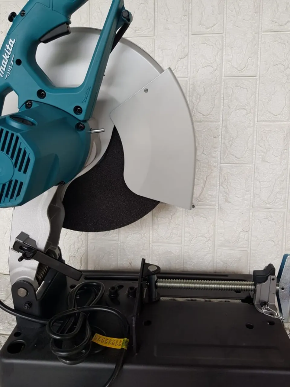 Serra Policorte Makita 2050W 127V Profissional