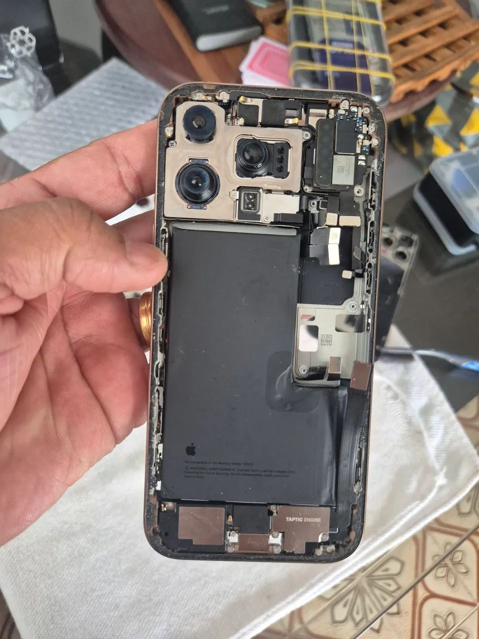 Celular  carcaça iphone 16 promax versão esim - Foto 2