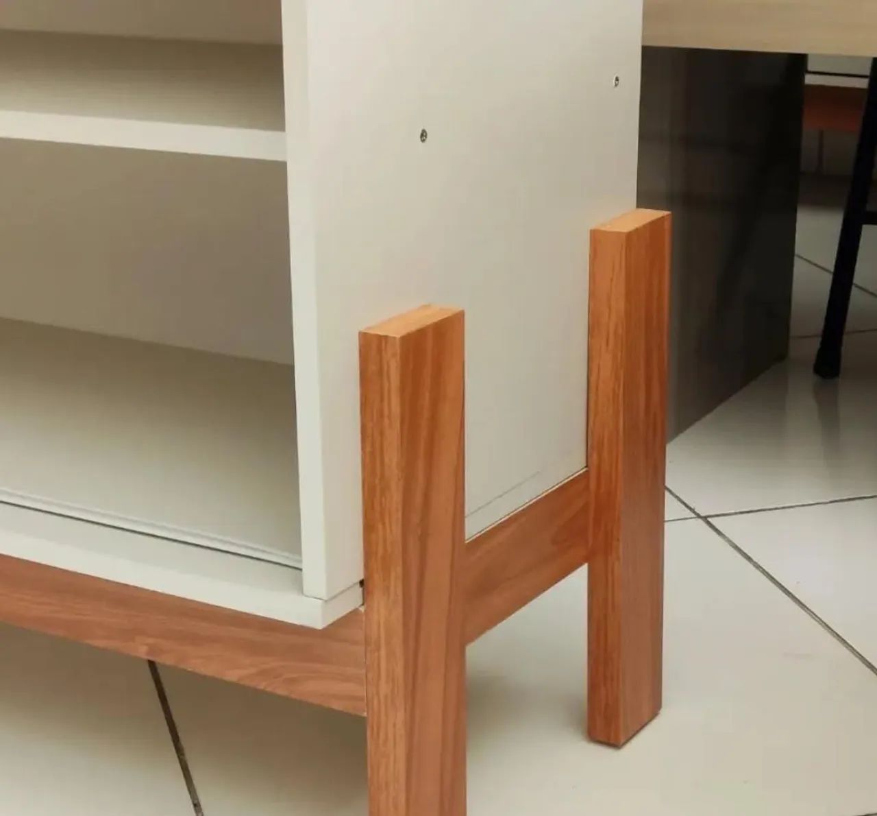 Rack Moderno - A pronta entrega  - Foto 2