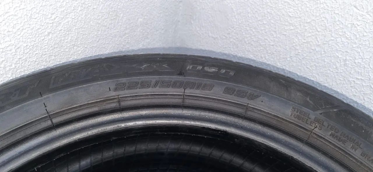 Pneu 225/50R18 95V