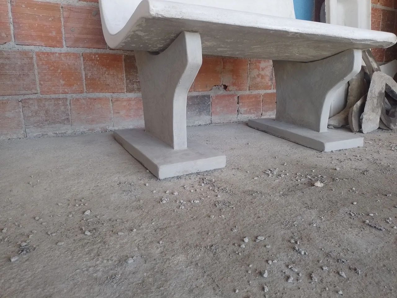 Banco de concreto de jardim  - Foto 2