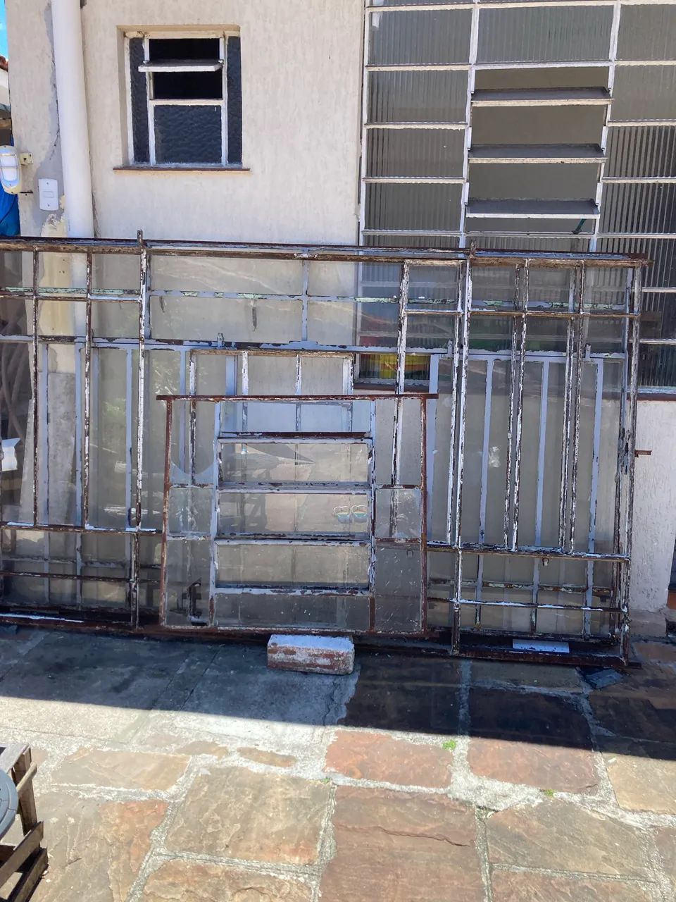 Vendo todas estas 3janelas de ferro,  - Foto 5