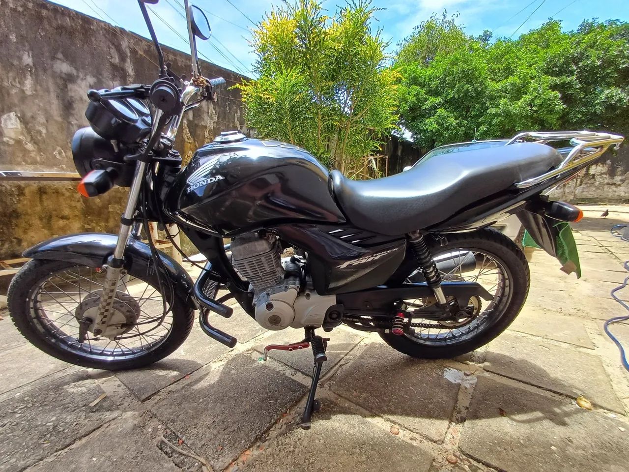 Honda Fan 125 2009 Pardida eletrica.Só no ponto de transferir. - Foto 3