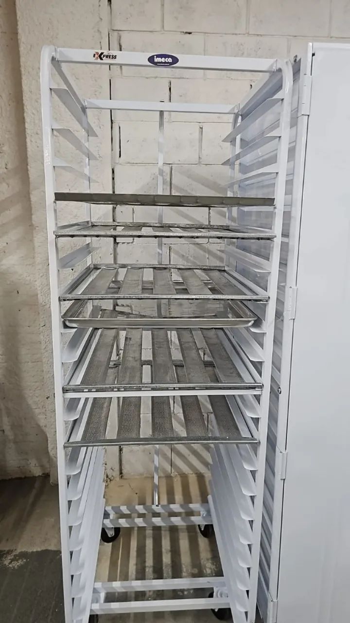 Armário esqueleto para panificadora (IRIS)