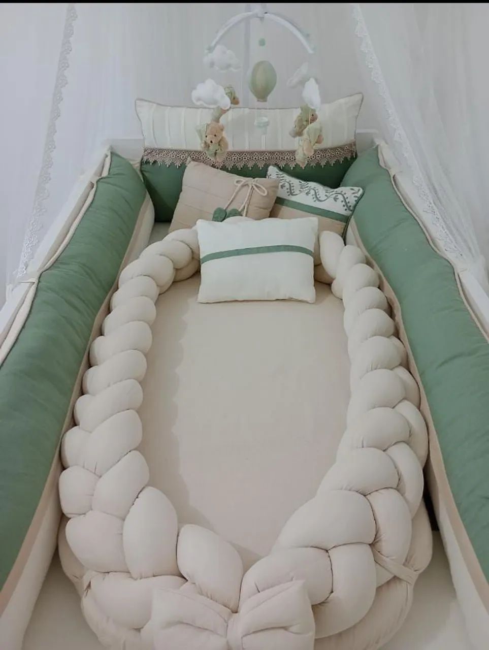 Ninho para Bebê Trançado - Bege com mosquiteiro 