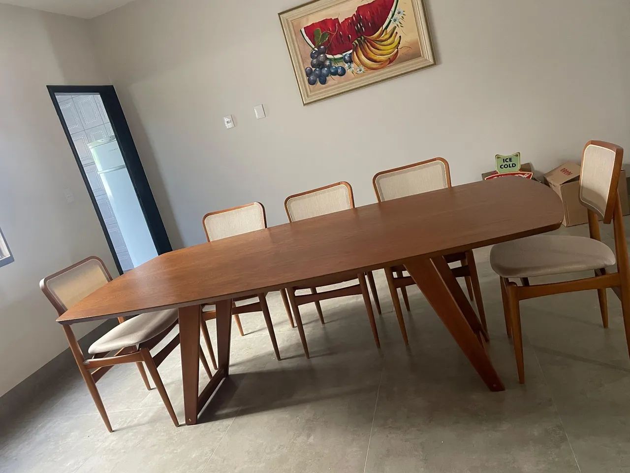 Mesa de Jantar de Madeira Maciça 8 cadeiras super resistente 