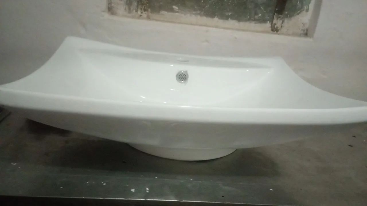 Cuba de cerâmica para banheiro