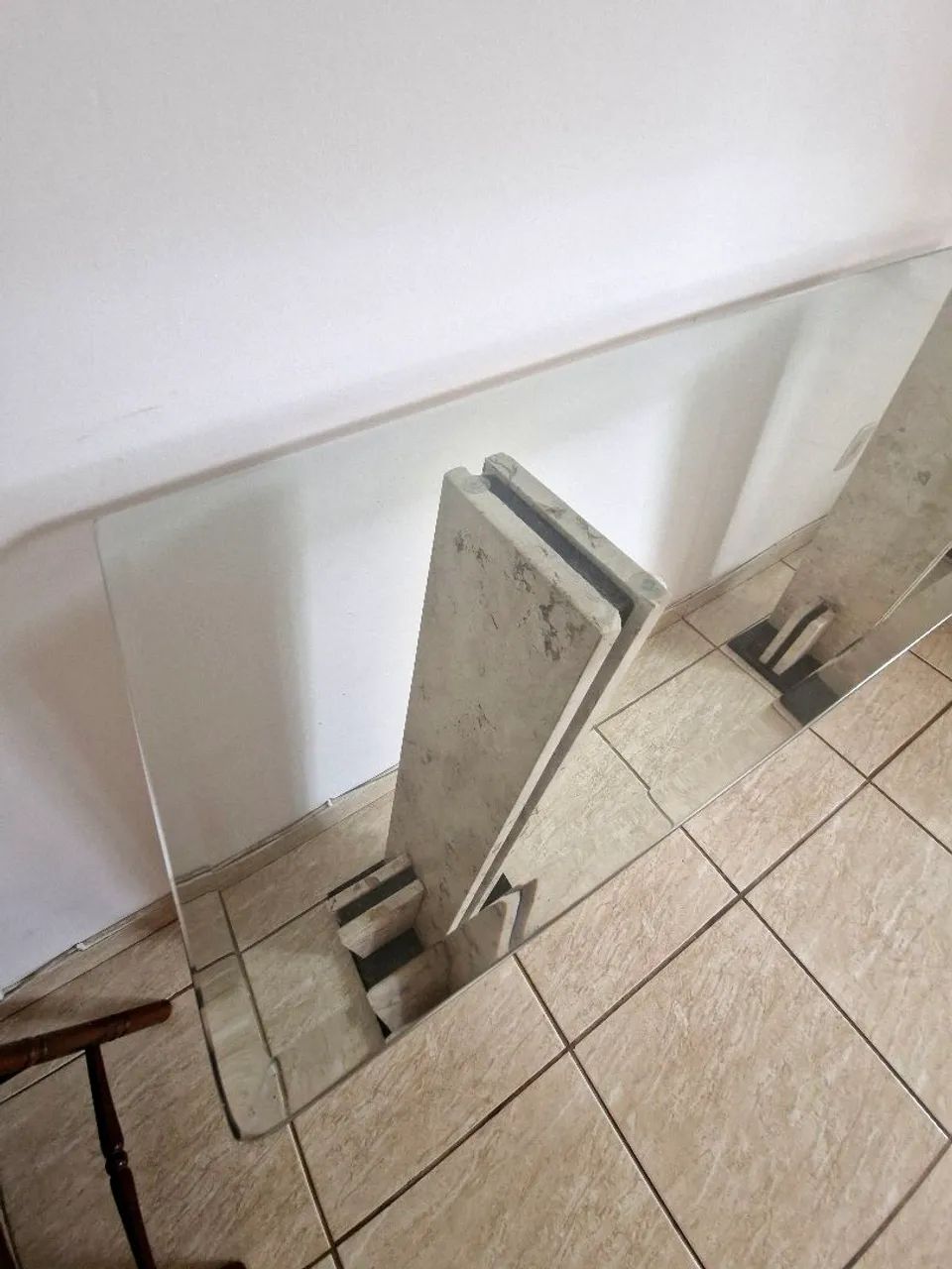 Mesa aparador em mármore e vidro temperado - Foto 3