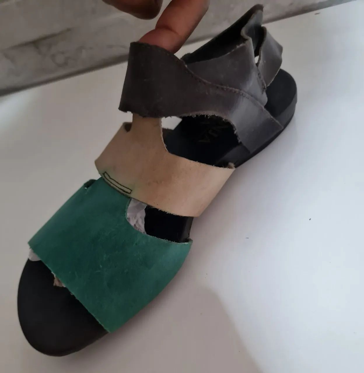 Sandália colorida de couro LARANJA LIMA Calçados Jardim