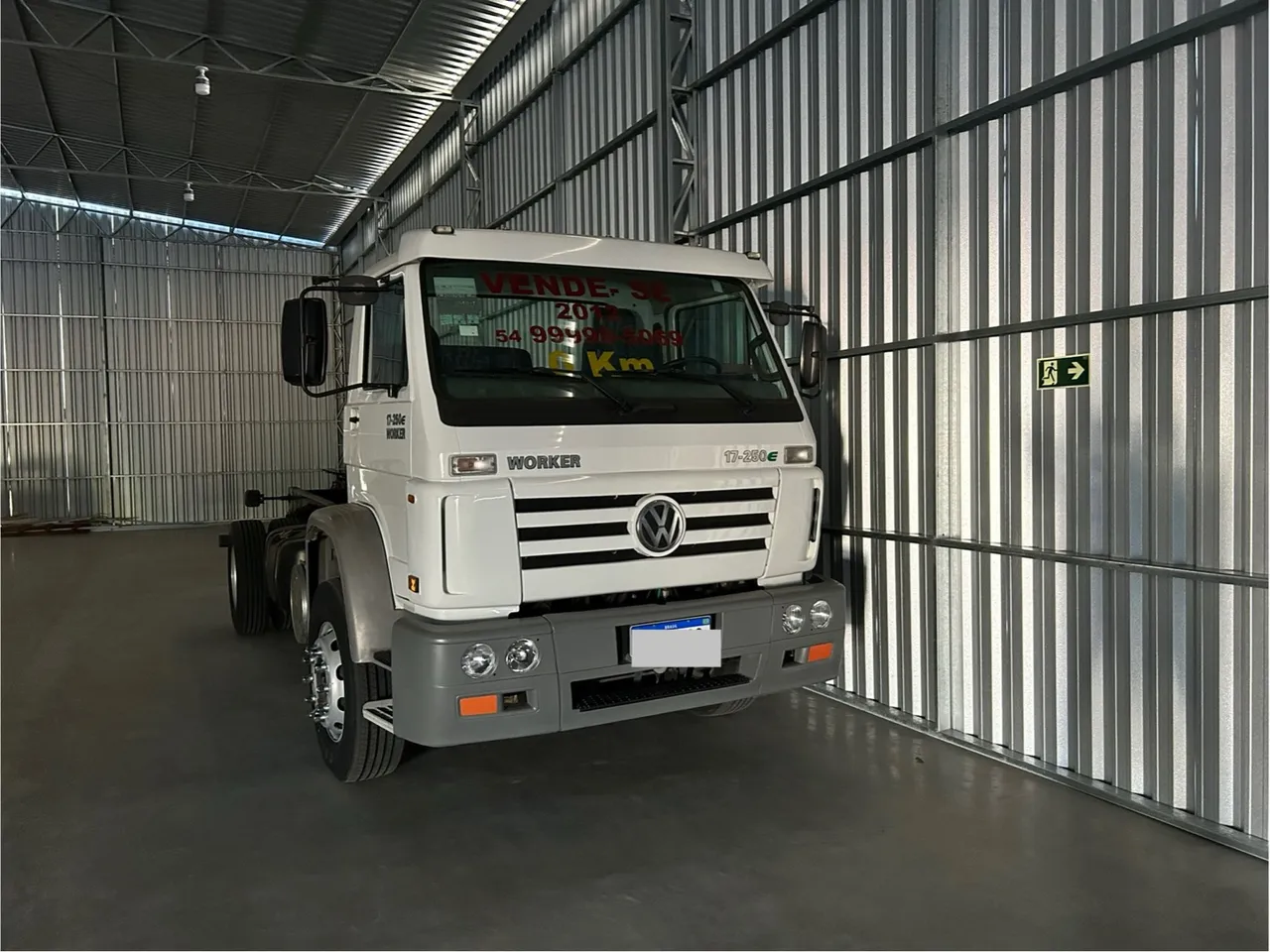 Caminhão Volkswagen Worker 17-250 E 2011 modelo 12