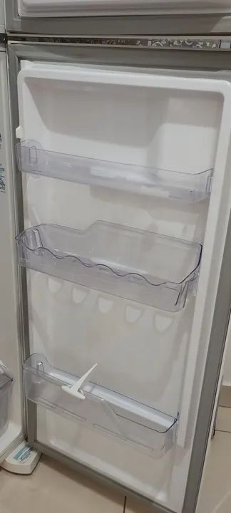 Vendo geladeira Eletrolux  - Foto 5