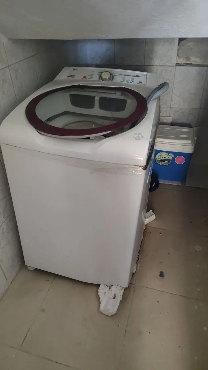 Máquina de lavar Brastemp 11 kg funcionando precisa trocar o gabinete