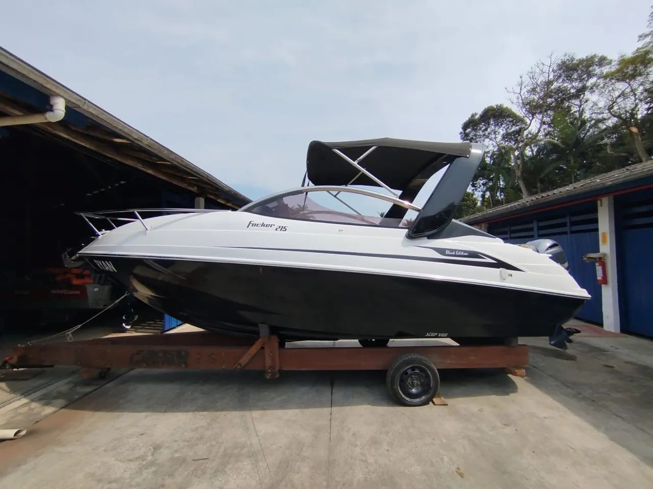 Focker 215 black edition 