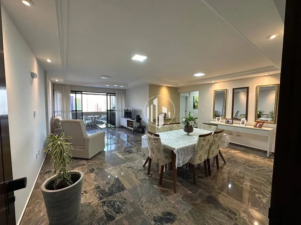Amplo apartamento com 04 quartos + DCE em Miramar - Foto 2