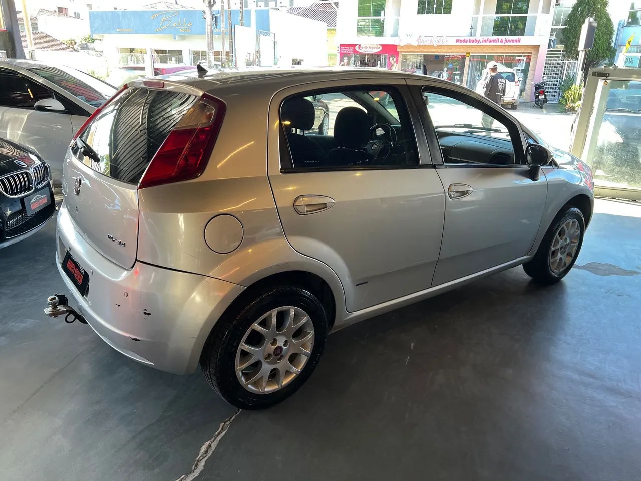 Fiat Punto ELX 1.4 Fire Flex 8V 5P 2010 - Foto 3