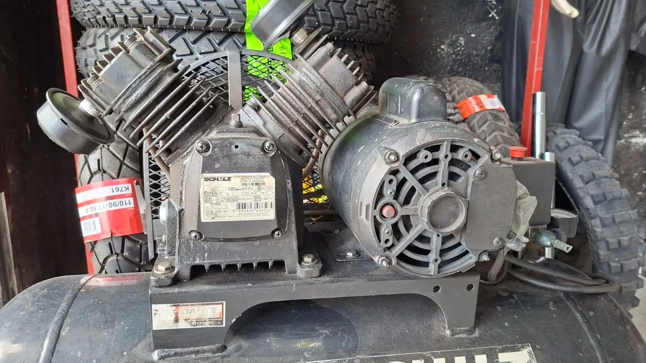 Vende-se compressor 