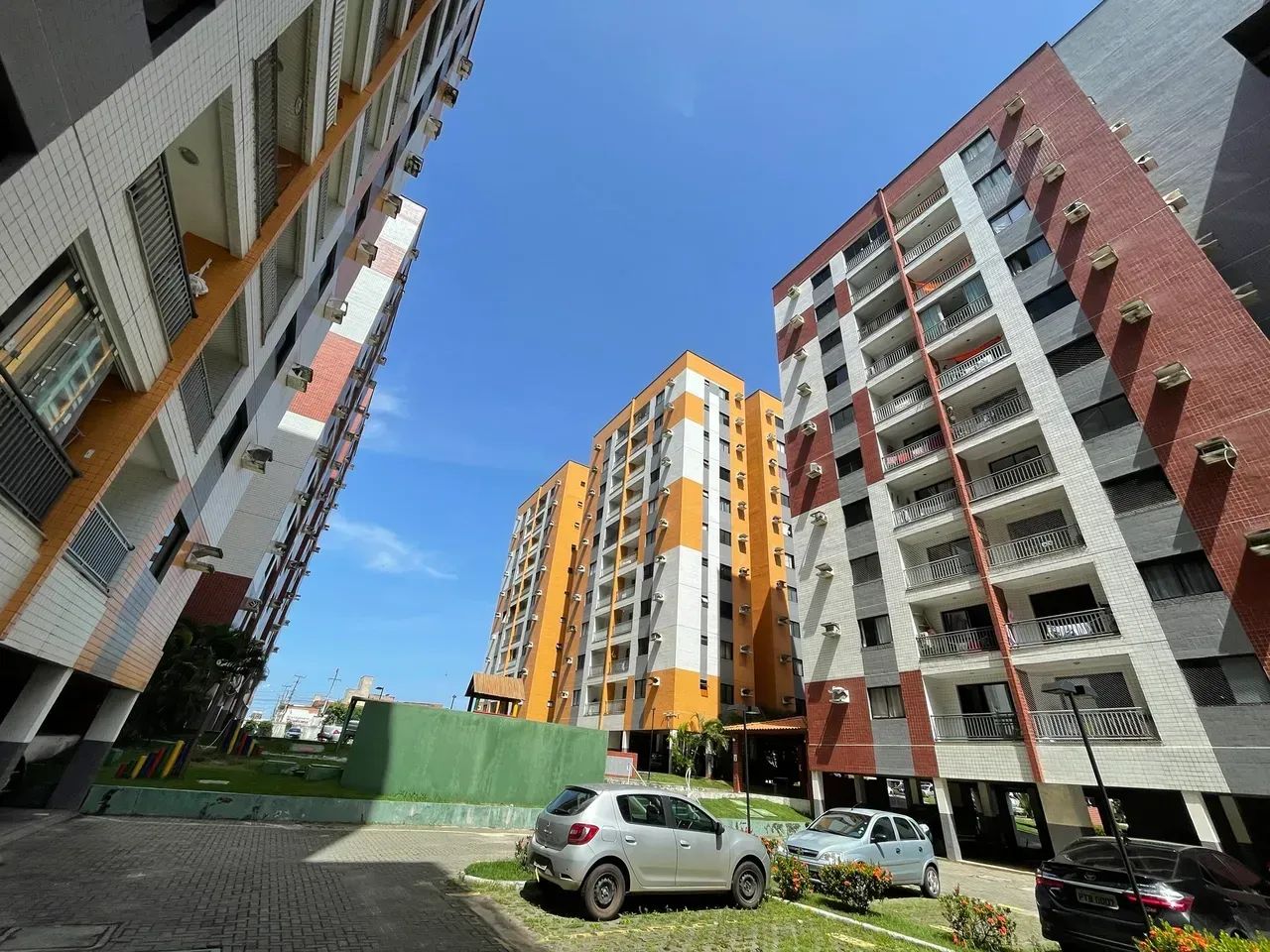 APARTAMENTO PROJETADO NO CALHAU COM 2 QUARTOS - Foto 2