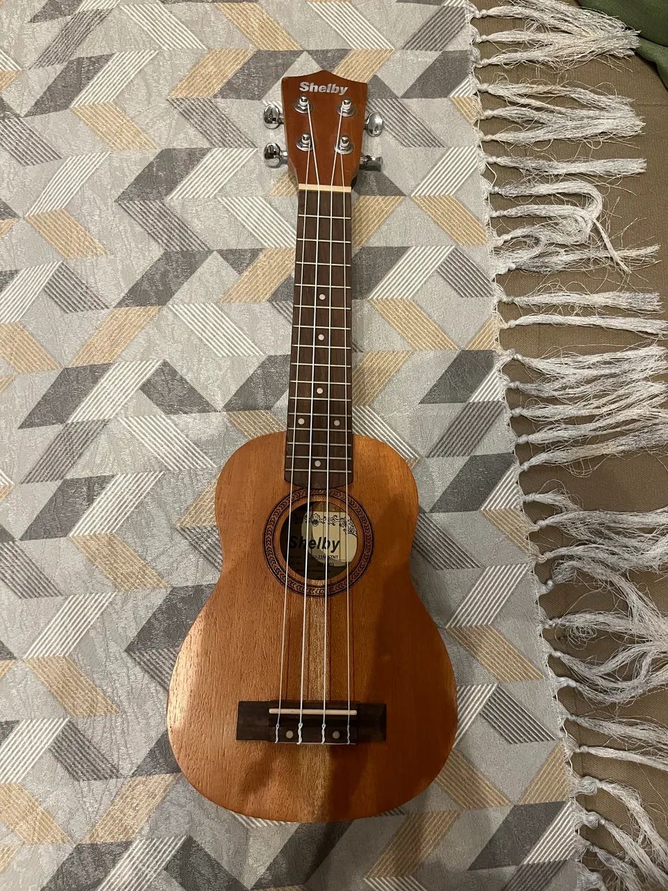 vendo ukulele  - Foto 3