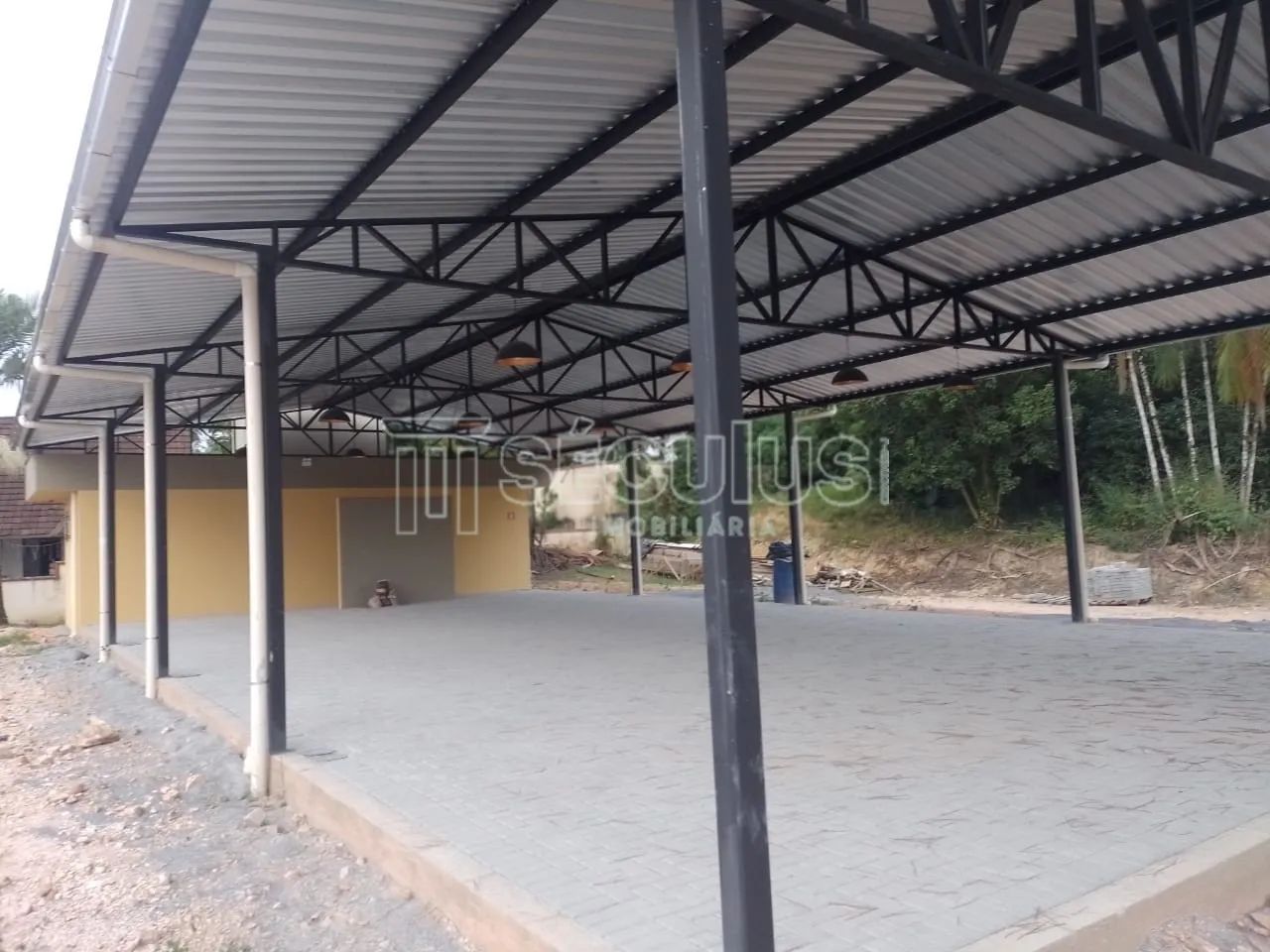 Galpão Comercial