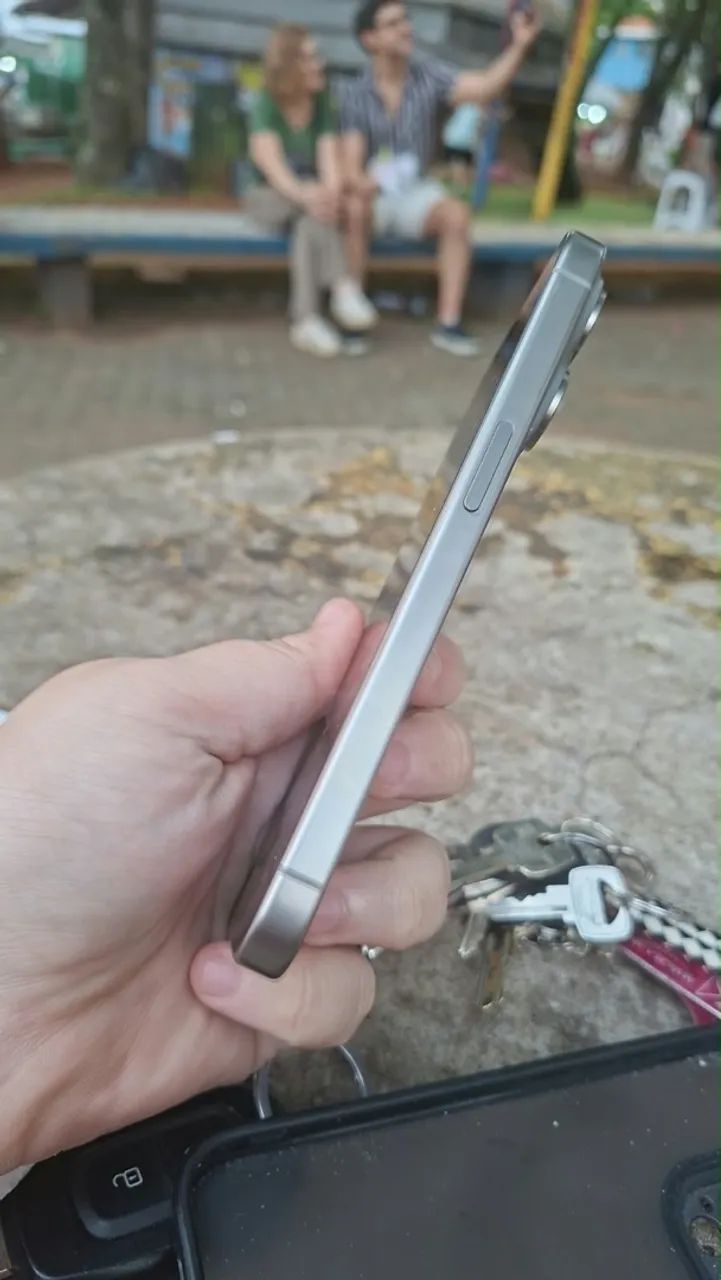 iPhone 15 pro - Foto 3