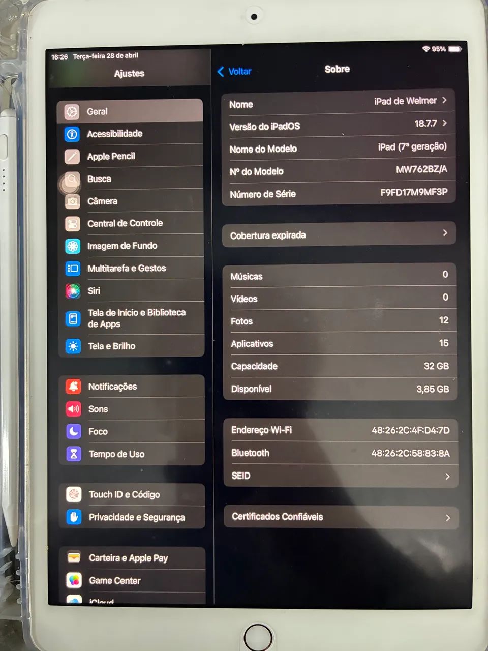iPad 7466476346576087041
