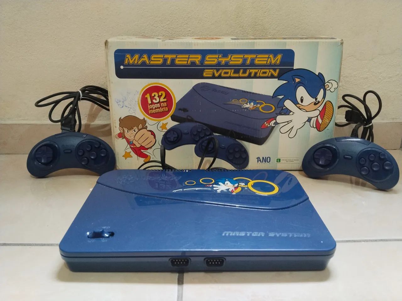 ? Master System Evolution Tec Toy - 132 Jogos + 2 Controles