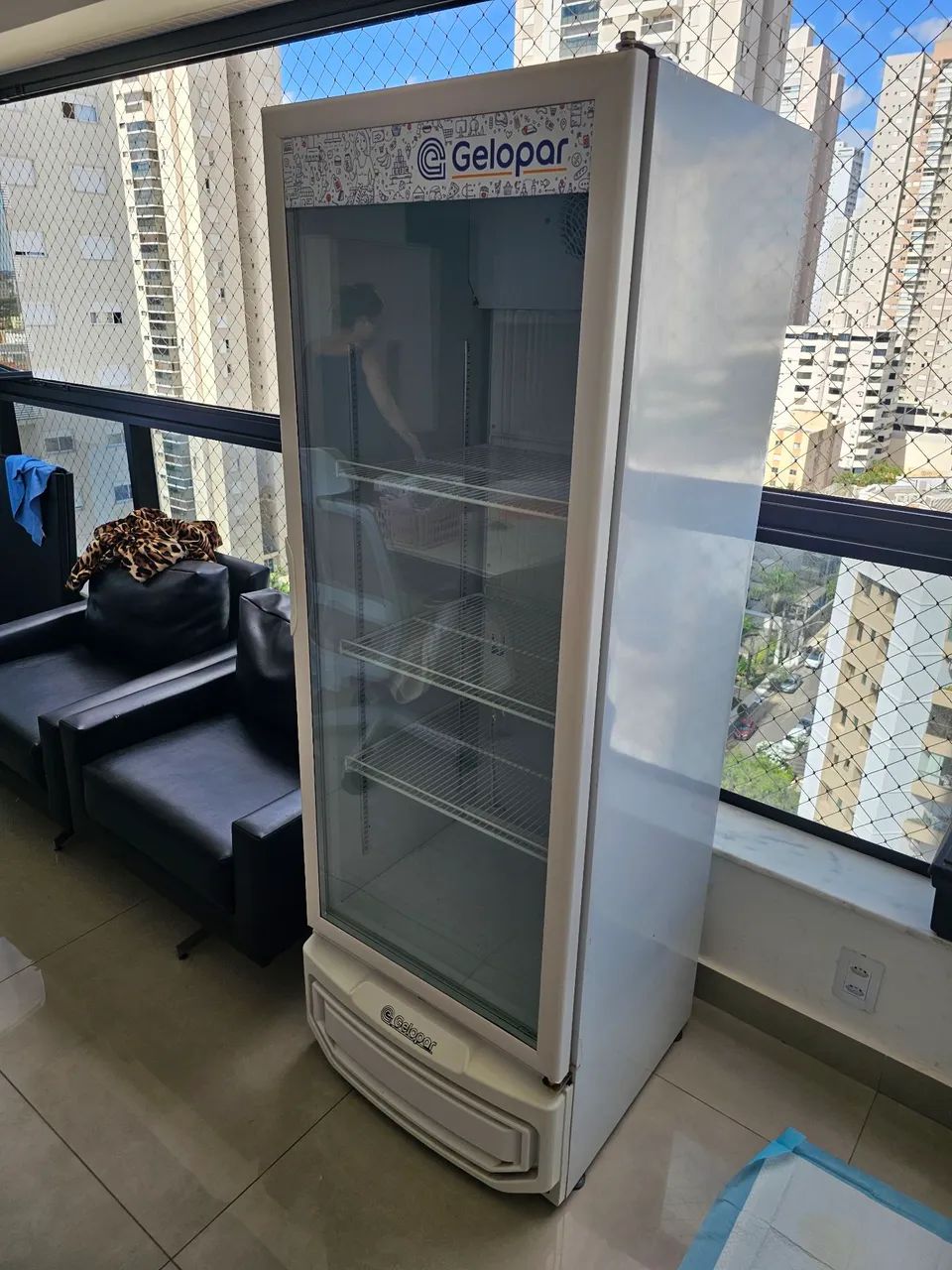 Expositor Vertical Gelopar GPTU-40 - Linha Turmalina - Foto 2